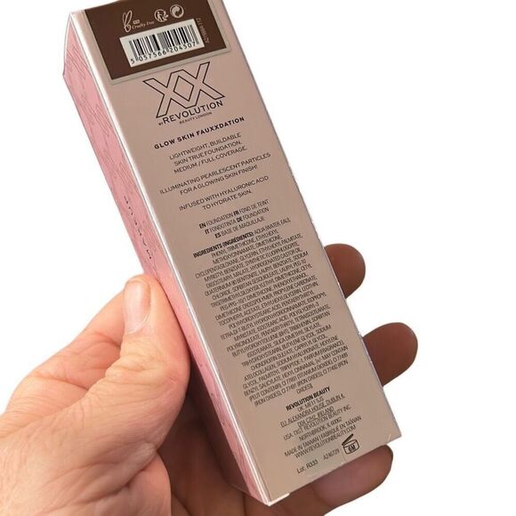 XX Revolution Glow Skin FauXXdation Foundation FX14 - Picture 4 of 5